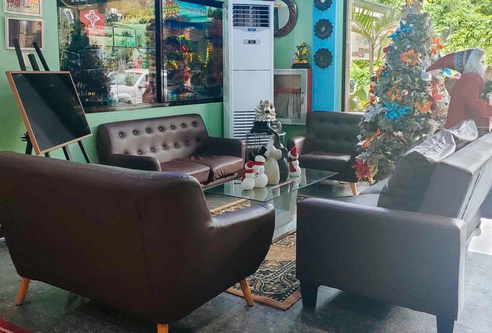 Reddoorz At New Casamila Hotel Palawan 푸에르토프린세사 외부 사진