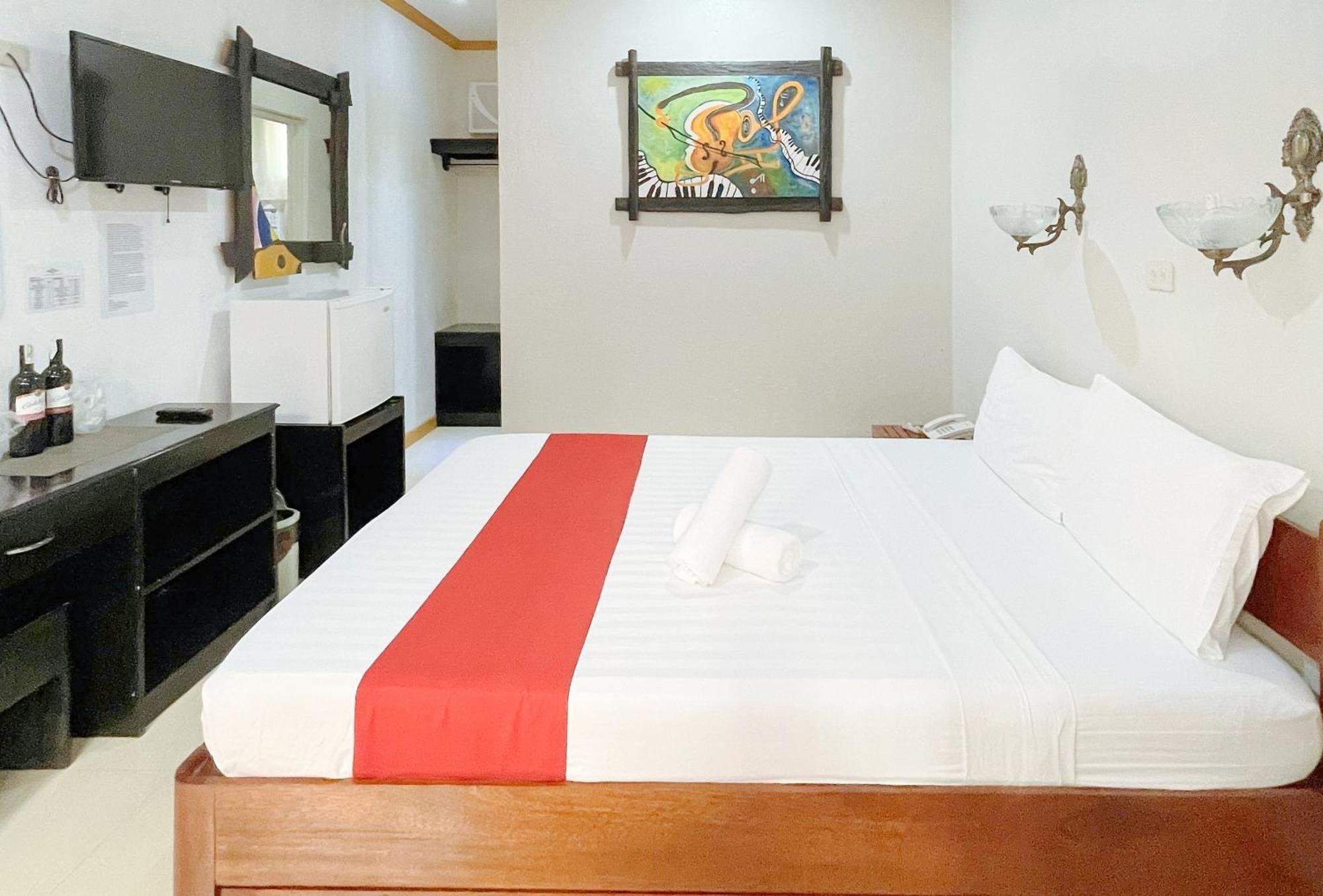 Reddoorz At New Casamila Hotel Palawan 푸에르토프린세사 외부 사진